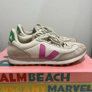 Veja Rio Branco Sneakers